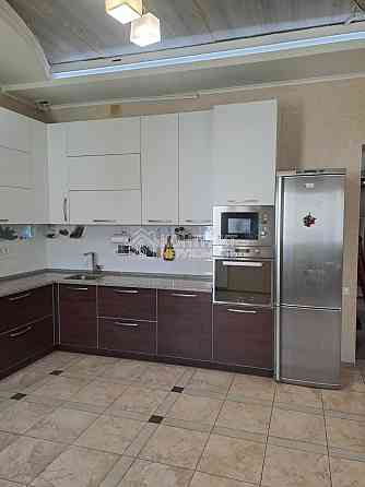 Продаж Будинок 4-кімнатний на вул. Нізовая Kharkiv