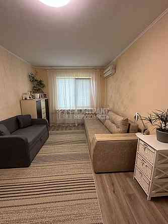 Продаж Квартира 1-кімнатна, 2/2 поверх на вул. надії Песочин