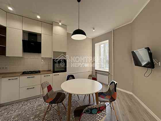 Продаж Квартира 3-кімнатна, 3/5 поверх на вул. Кримська Харків