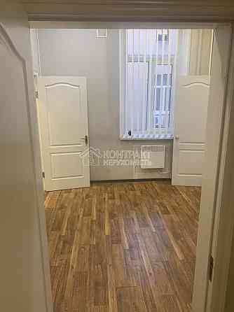 Продаж офісне приміщення на вул. Ярослава Мудрого поверх - 3/3 Харьков