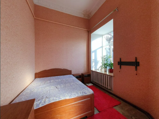 Большая квартира в исторической части города. Одеса