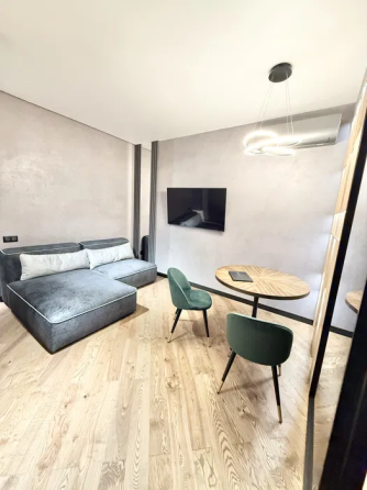 Оренда Квартира 1-кімнатна, 3/30 поверх на вул. Андрія Верхогляда, 14а Kiev