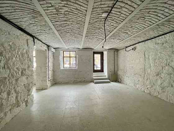 Продаж приміщення вільного призначення на вул. Шевченка Тараса приміщень - 2, поверх - 1/4 Львів