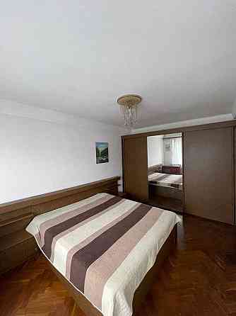 Оренда Квартира 3-кімнатна, 5/5 поверх на вул. Лейпцизька, 12 Київ