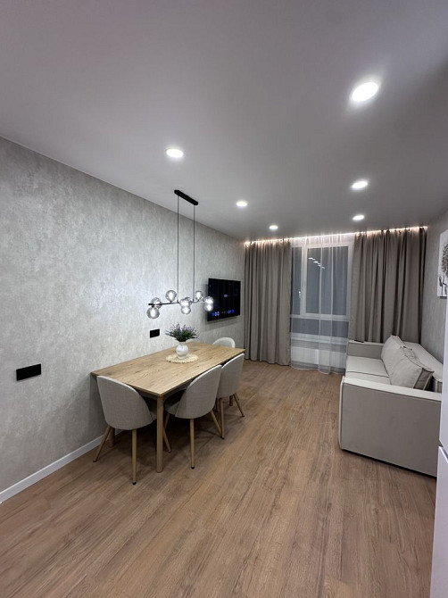 Продаж Квартира 1-кімнатна, 17/21 поверх на Олександра Олеся вул., д. 27-А Київ - фото 2