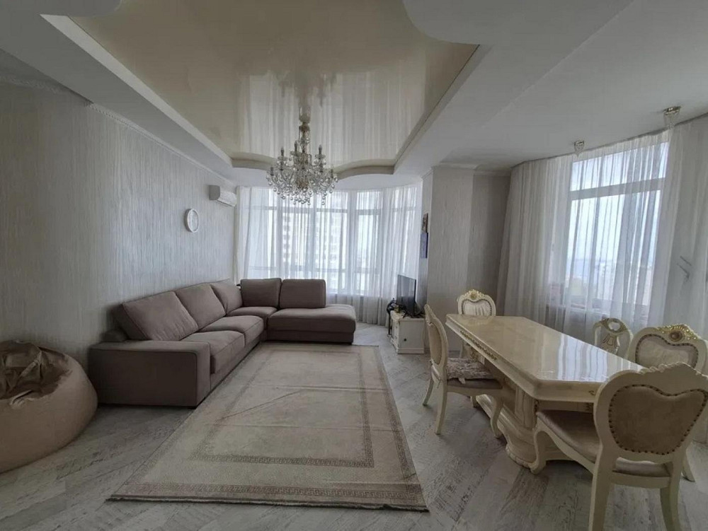 Продаж Квартира 3-кімнатна, 17/22 поверх на Французский ул. Одеса - фото 1