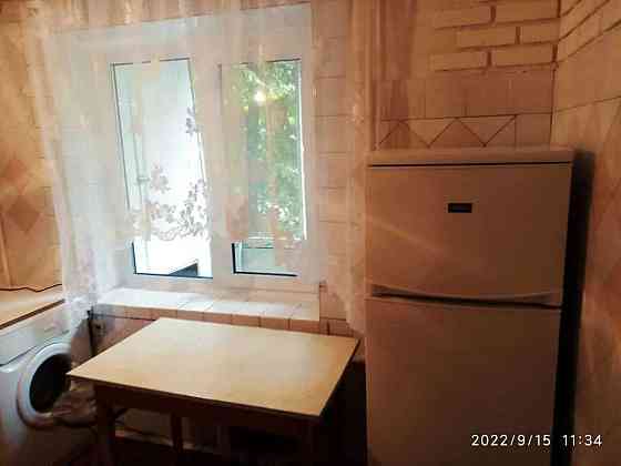 Оренда Квартира 3-кімнатна, 3/9 поверх на вул. Зодчих, 38 Kiev