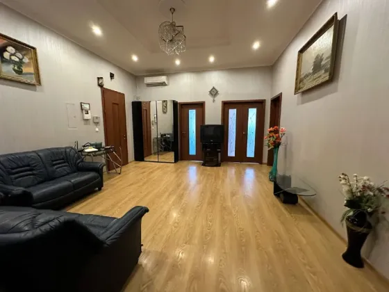 Продаж 3к Квартира 151 кв.м Сабанский пр Одеса