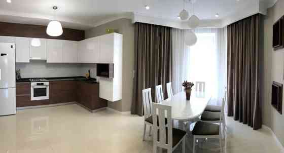 Оренда Будинок на Лабораторная ул. 