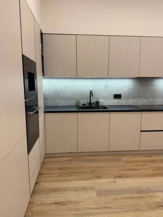 Продаж 2-поверховий Таунхаус з ділянкою 4 сот 160 кв.м 3 кімн. на високовольтна Дніпро