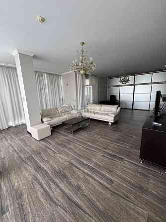 Продаж Квартира 3-кімнатна, 15/25 поверх на вул. Тринклера в'їзд Kharkiv