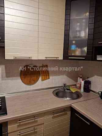 Продаж Будинок 2-кімнатний на Захарівська вул., 10 Киев