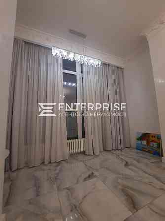 Оренда Квартира 2-кімнатна, 12/28 поверх на вул. Драгомирова Київ