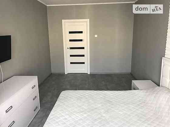 Оренда Квартира 1-кімнатна, 18/18 поверх на ул. Григория Ващенко, 5 Київ