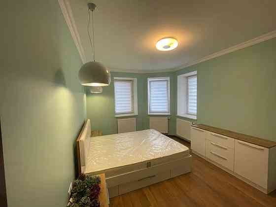 Продаж Квартира 2-кімнатна, 3/10 поверх на Хмельницького Б. вул., 96 Ивано-Франковск