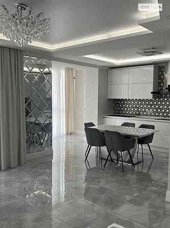 Продаж Квартира 3-кімнатна, 9/9 поверх на Зодчих Vinnytsya