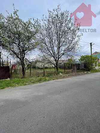 Продаж земельної ділянки 16 соток Розівка