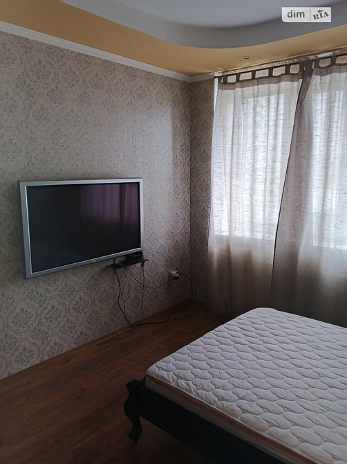 Оренда Квартира 2-кімнатна, 5/5 поверх на вул. Генерала Алмазова, 9 Київ - фото 2