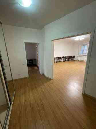 Оренда Квартира 3-кімнатна, 12/25 поверх на ул. Срибнокильская Киев