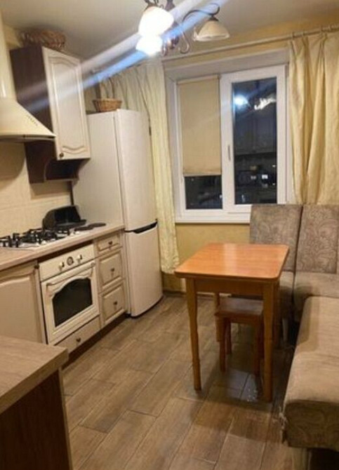 Оренда Квартира 3-кімнатна, 9/9 поверх на Бажана, 7б Київ - фото 2