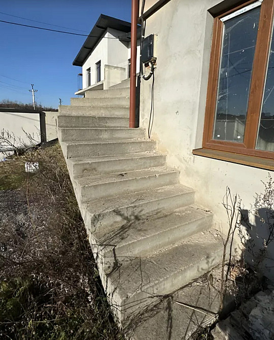 Продаж 3 поверхового дуплекса з ділянкою на 5 соток, 198 кв. м, Байківці Байківці - фото 1