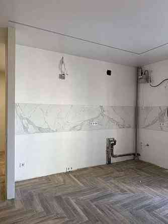 Продам 1 комнатную в новом доме с АГВ на Таирова. Ак. Королева Одеса