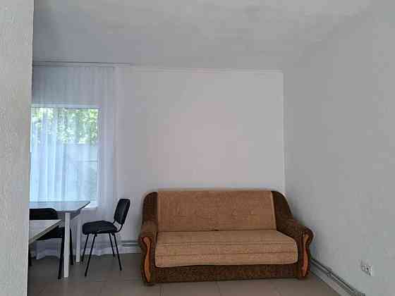 Оренда Квартира 1-кімнатна, 1/2 поверх на Садова, 53 Kiev