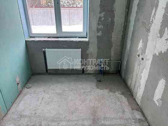 Продаж Будинок 8-кімнатний на вул. Королева Бабаи