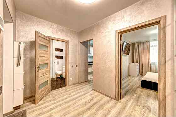 Продаж Квартира 1-кімнатна, 1/25 поверх на Воскресенська вул., д. 2а Kiev