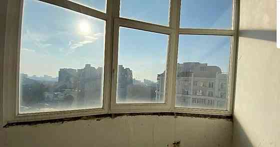 Продам  большую  квартиру  с видом на море в доме Каркашадзе. Одесса