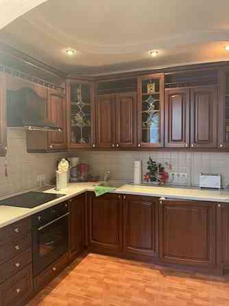 Оренда Квартира 3-кімнатна, 6/16 поверх на Харьковское шоссе, 180 Киев