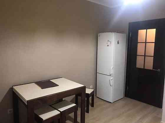 Оренда Квартира 1-кімнатна, 18/25 поверх на ул. Урловская, 24 Київ