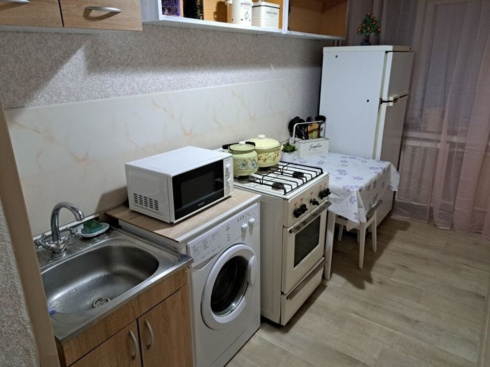 Оренда Квартира 1-кімнатна, 6/9 поверх на Чорних Запорожців, 9б Київ - фото 1