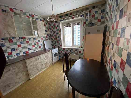 Оренда Квартира 2-кімнатна, 10/10 поверх на Григоренко Петра просп., 7 в Kiev