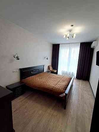 Оренда Квартира 1-кімнатна, 18/25 поверх на Ревуцького, 40В Киев