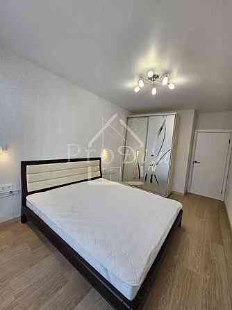 Оренда Квартира 1-кімнатна, 9/25 поверх на Олександра Олеся вул., 2в Kiev