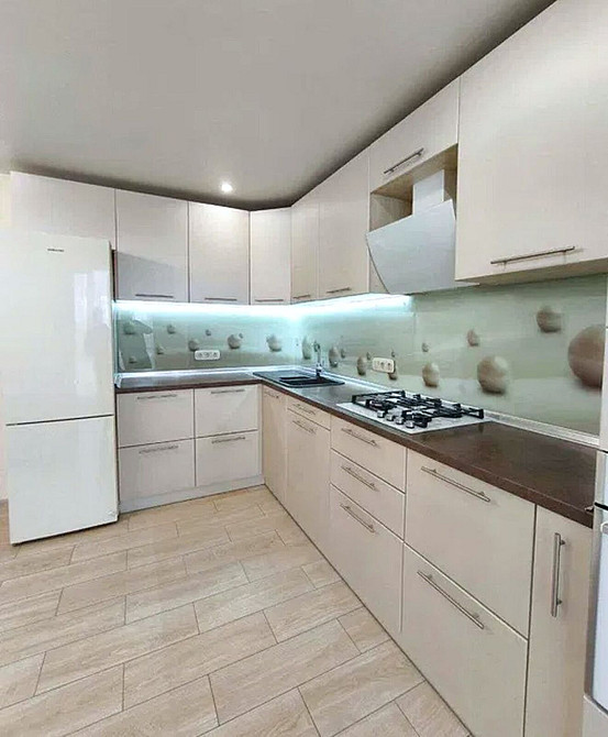 Продаж Квартира 3-кімнатна, 7/12 поверх на Владимирская ул., 1 Dnipro - photo 2