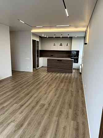 Продаж Квартира 3-кімнатна, 19/25 поверх на Європейського Союзу вул., д. 41А Київ