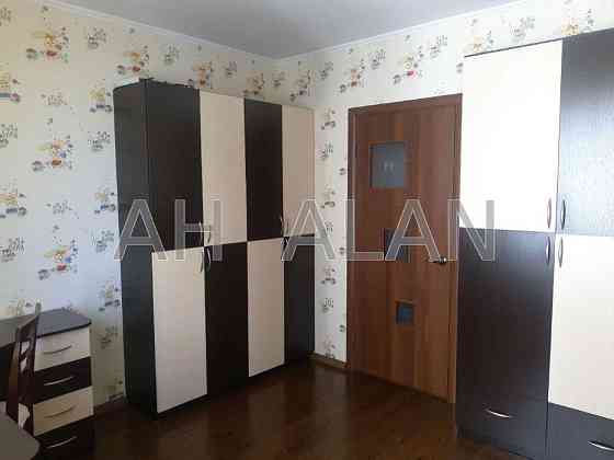 Продаж Будинок 3-кімнатний на Руденко Лариси вул., 3А Kiev