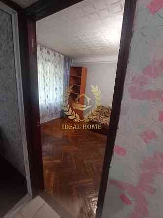 Затишна 2-кімнатна квартира на Єреванській Киев