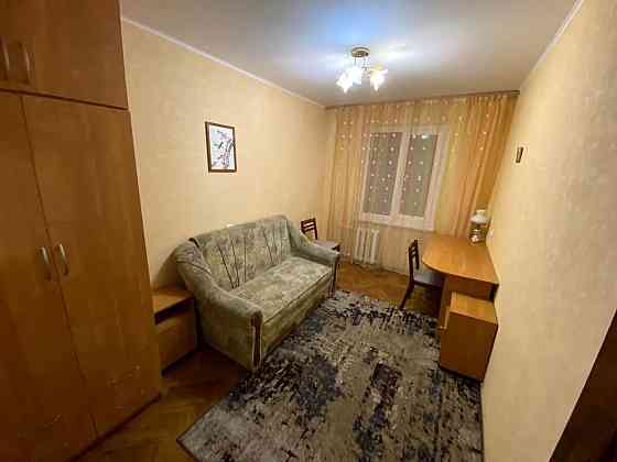 Оренда Квартира 2-кімнатна, 8/9 поверх на просп. Павла Тичини, 26 Київ