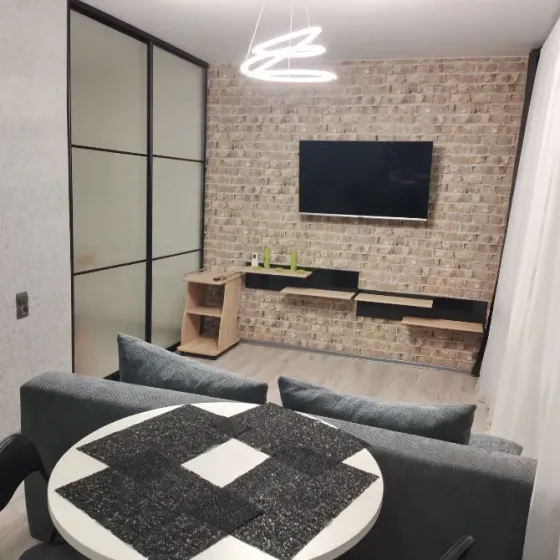 I will rent a cool 1-room apartment in residential complex 53 Zhemchuzhina on Tairova street Zhemchuzhnaya 8 Odessa