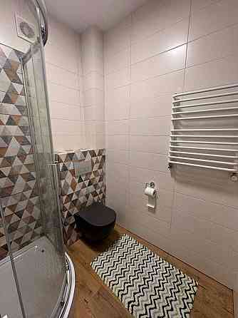 Продаж Квартира 5-кімнатна, 9/10 поверх на вул.Івасюка, 11 Івано-Франківськ