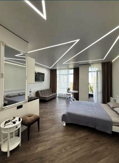 Студия  с шикарным видом на море в центре города Odessa - photo 1