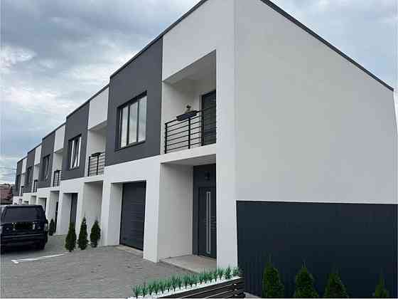 Продаж Будинок на вул. Миру 