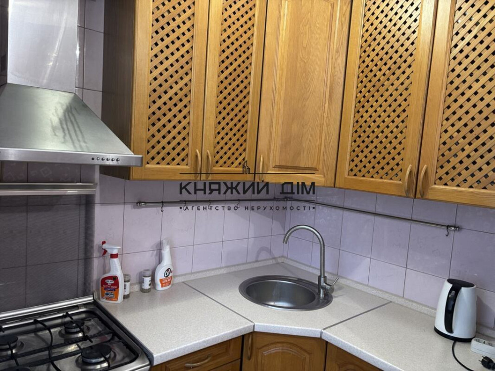 Оренда Квартира 1-кімнатна, 4/9 поверх на Большая Васильков Киев - изображение 1