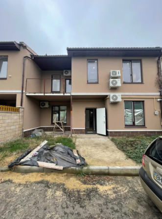 Продам таунхаус з терасою та новим ремонтом в ЖК "Академічний" (вул.Заболотного) Odessa