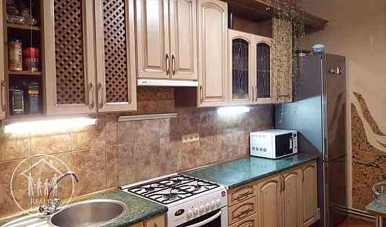 Продаж Квартира 3-кімнатна, 2/2 поверх на Зернова, 1 Львів