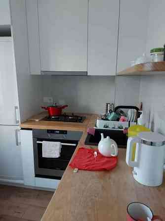 Оренда Квартира 2-кімнатна, 8/9 поверх на Загорівська Київ