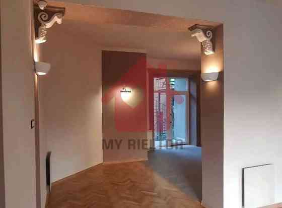 Оренда торгове приміщення на Фединця О. поверх - 1/3 Uzhhorod